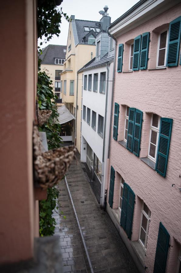 Altstadt Apartment Alisa デュッセルドルフ エクステリア 写真